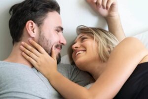 Les hommes et les femmes fétichistes « dégoûtants et puants » trouvent super attirants