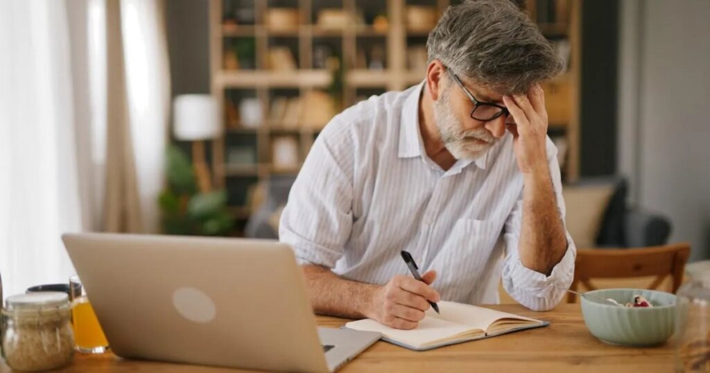 J'ai une dette de 70 000 £ – ma femme ne peut jamais savoir comment je compte la rembourser
